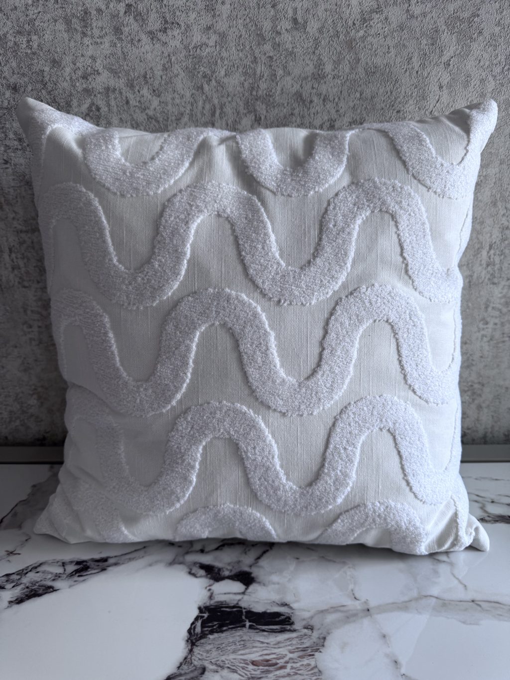 Almofada Branca ondas