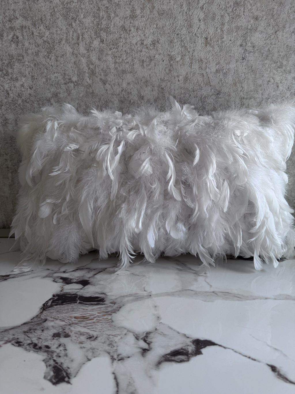 Almofada Branca com penas