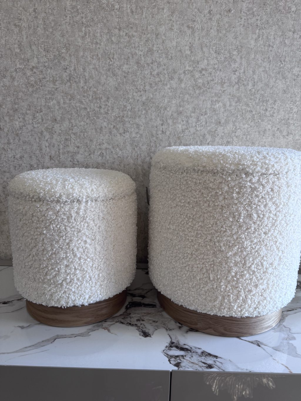 Conjunto puffs Brancos